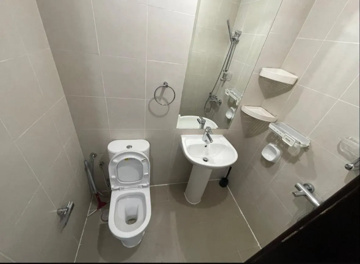 Small Room With Pool And Gym Access In Reem Island Abu Dhabi